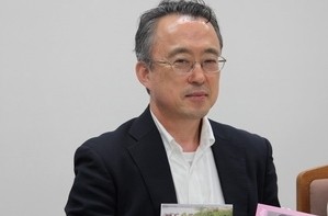 ビン元国家副主席の日本語版回顧録公表